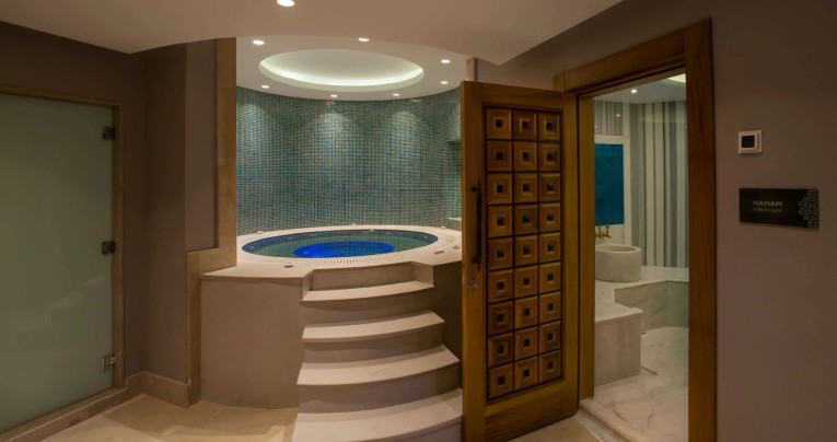 Deluxe Hotel Apartments thumbnail 10